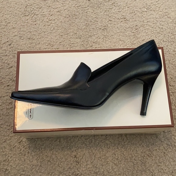 New Coach Black Pumps never worn - Picture 2 of 4